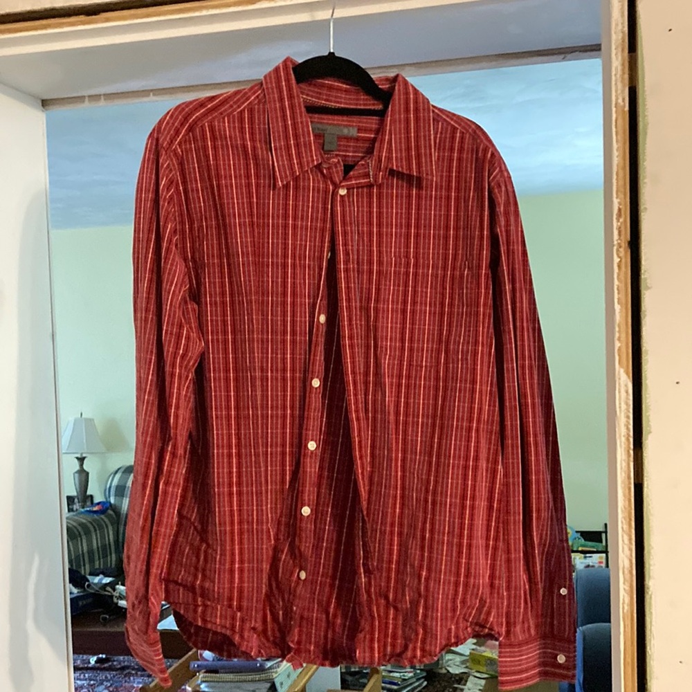 Old Navy Button Down Men’s shirt